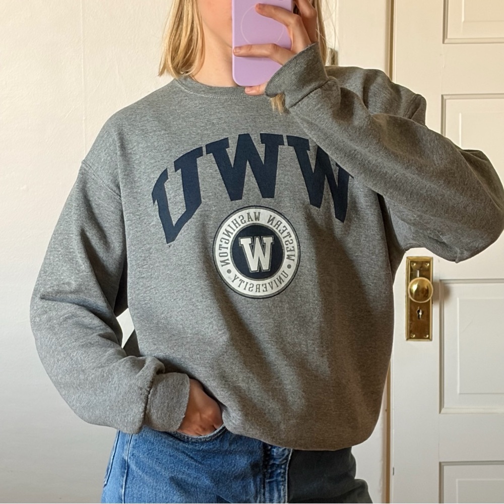 Western Washington university crewneck sweatshirt - Picture 4 of 4